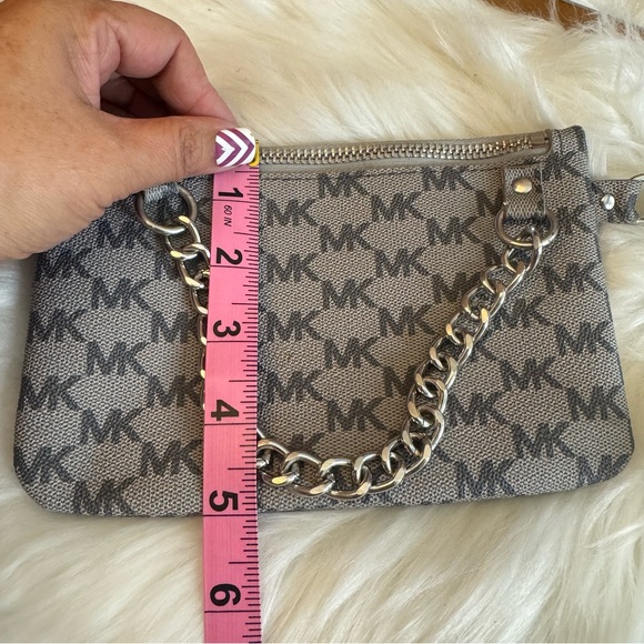 Michael Kors Women’s Grey MK Logo With Silver Hardware Waist Pack Fanny Pack XL - Picture 11 of 14